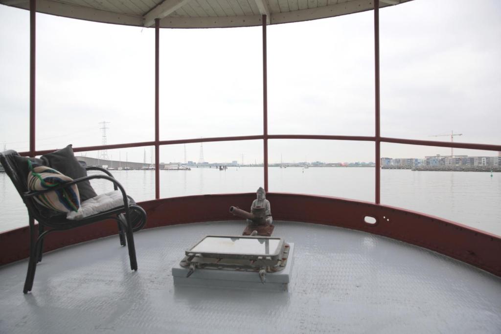 Bed in Boat Amsterdam 5 Bed in Boat Amsterdam 5