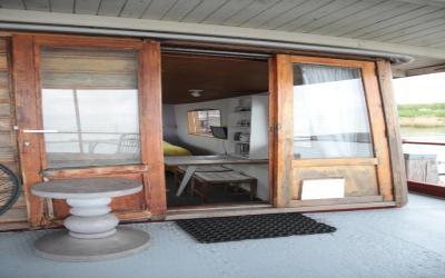 Bed in Boat Amsterdam 2 Bed in Boat Amsterdam 2