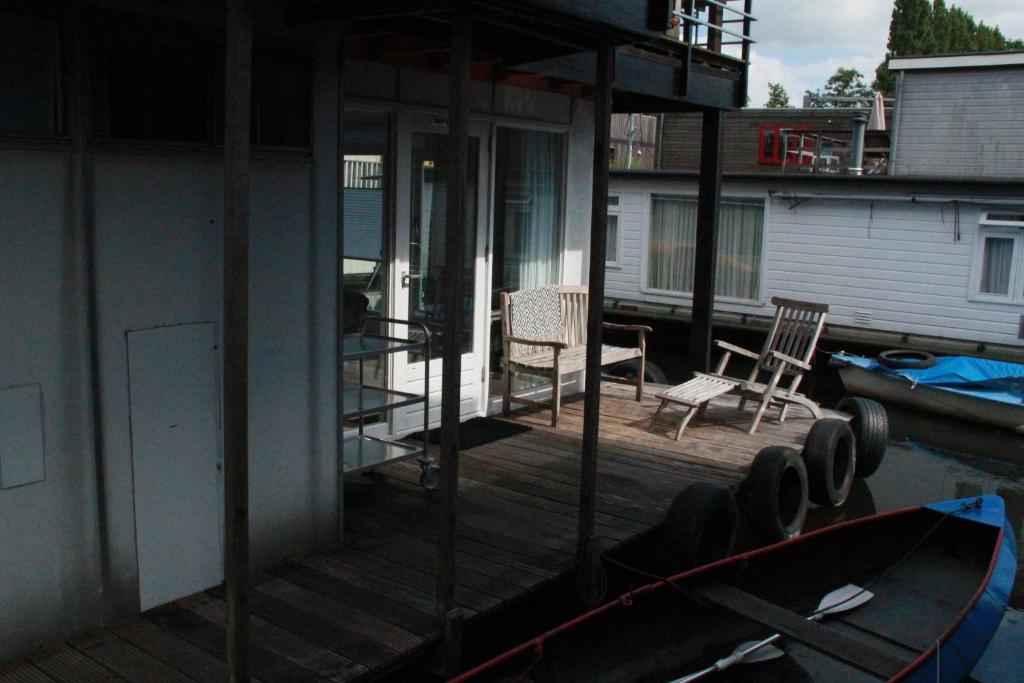 Houseboat Studio Sooki 9 Houseboat Studio Sooki 9