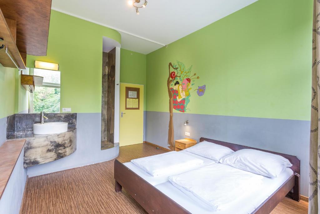 Sunflower Hostel Berlin 10 Sunflower Hostel Berlin 10