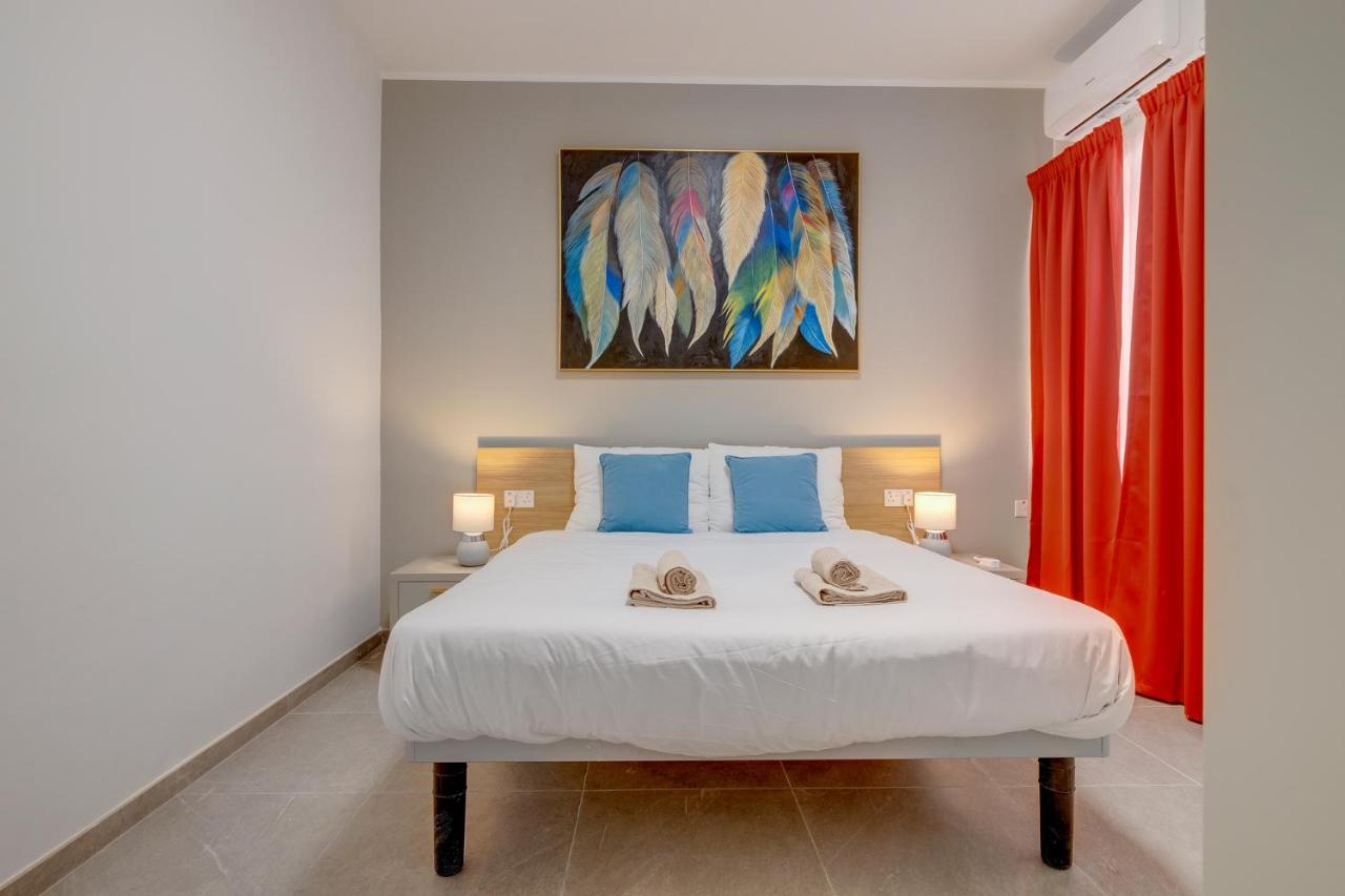 Elegant Sliema Penthouse Panoramic Terrace 9 Elegant Sliema Penthouse Panoramic Terrace 9