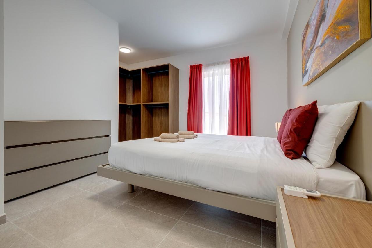 Elegant Sliema Penthouse Panoramic Terrace 5 Elegant Sliema Penthouse Panoramic Terrace 5