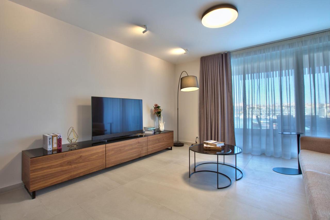 Sea Front Spacious Valletta Views Apartments 6 Sea Front Spacious Valletta Views Apartments 6