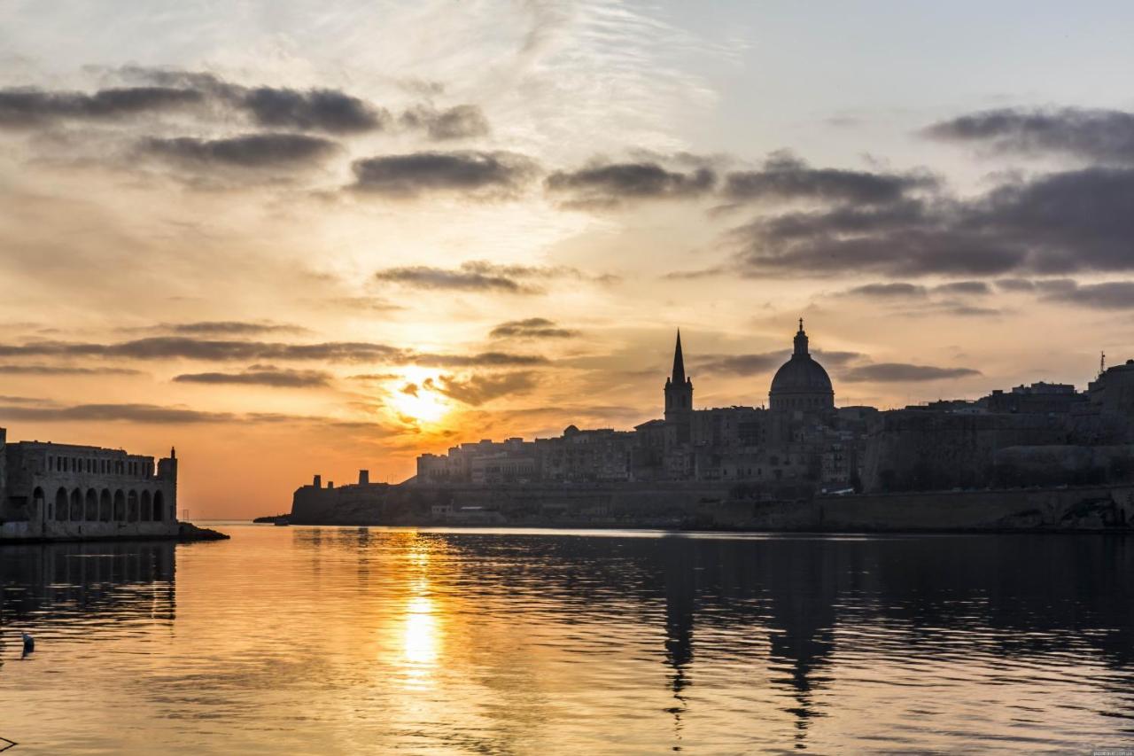 Spectacular Apartment Valletta and Harbour Views 3 Spectacular Apartment Valletta and Harbour Views 3