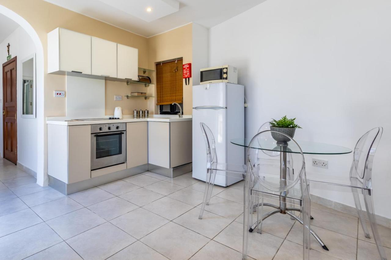 Large Terrace Penthouse Sliema 7 Large Terrace Penthouse Sliema 7