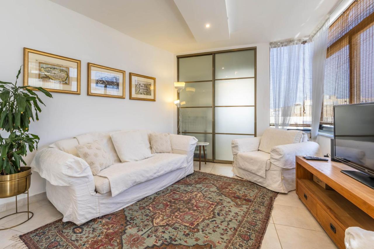 Large Terrace Penthouse Sliema 8 Large Terrace Penthouse Sliema 8