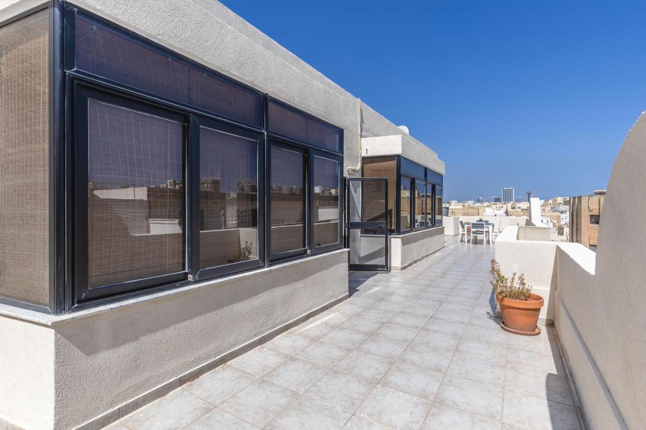 Large Terrace Penthouse Sliema 4 Large Terrace Penthouse Sliema 4