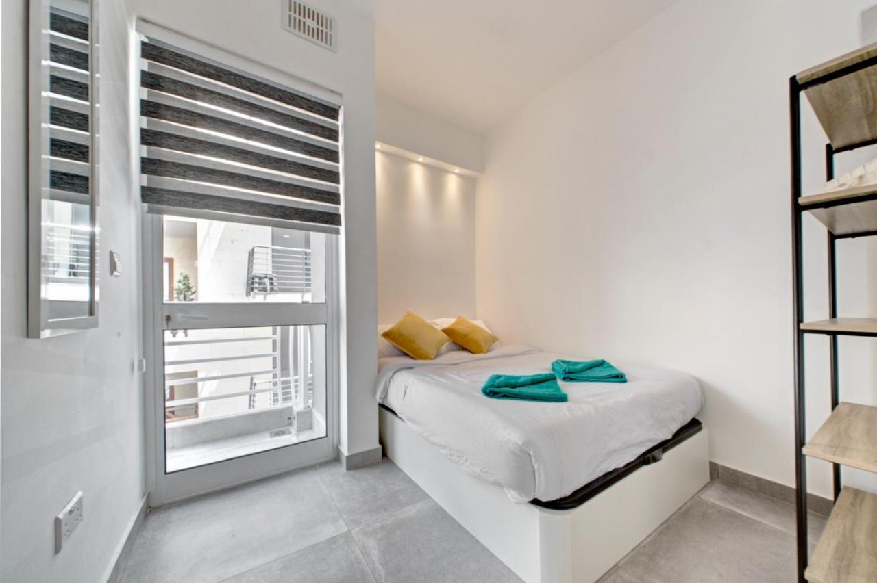Modern Sliema apartment near sea 9 Modern Sliema apartment near sea 9