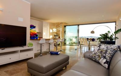 Seafront Duplex Penthouse 2 Seafront Duplex Penthouse 2