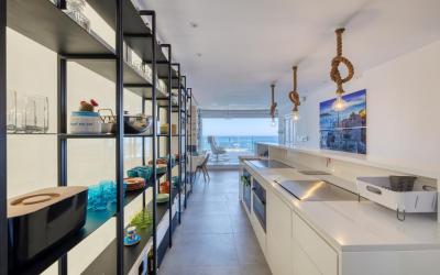 Superb Seafront Family Apartment 4 Superb Seafront Family Apartment 4
