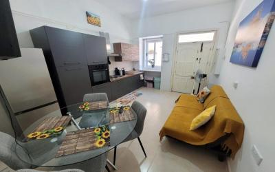 Sunflower Maltese House in Sliema 2 Sunflower Maltese House in Sliema 2