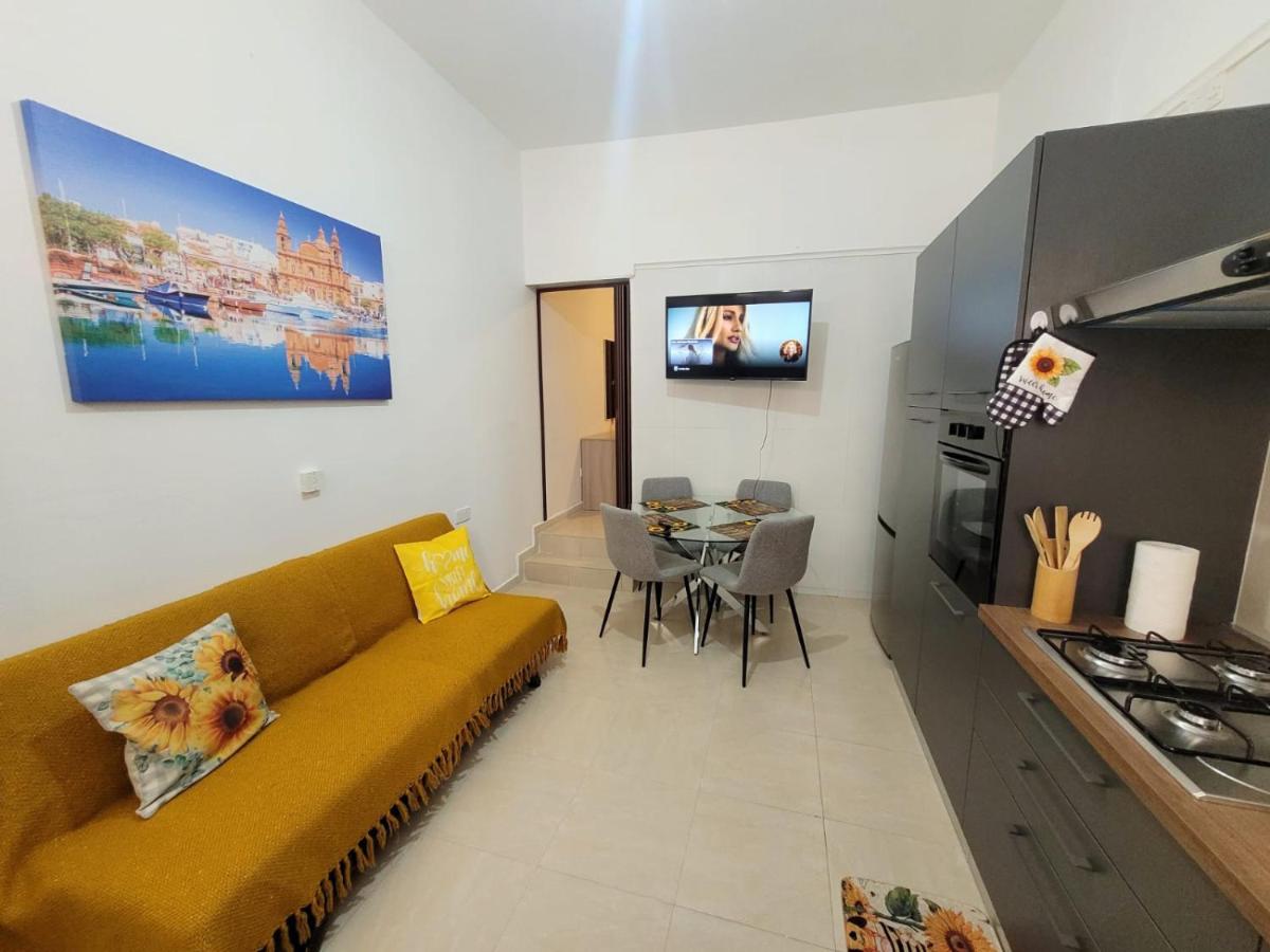 Sunflower Maltese House in Sliema 6 Sunflower Maltese House in Sliema 6
