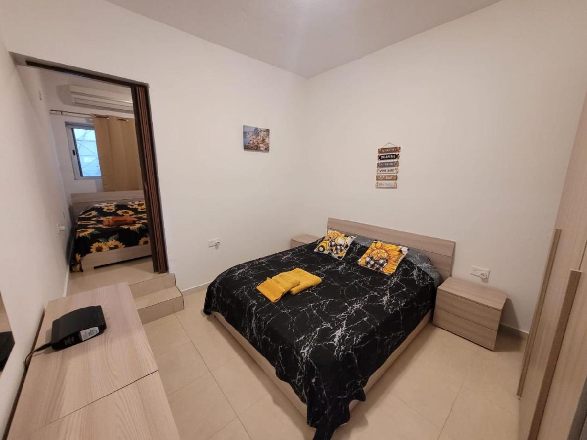 Sunflower Maltese House in Sliema 10 Sunflower Maltese House in Sliema 10