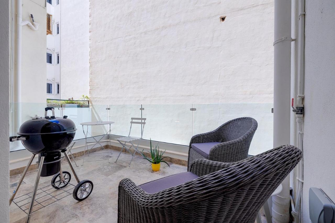 Top Location 1 Bedroom with Terrace 8 Top Location 1 Bedroom with Terrace 8