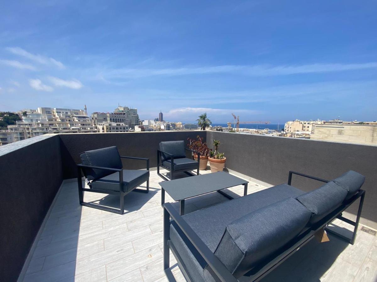 Sliema Distant Seaview Penthouse 7 Sliema Distant Seaview Penthouse 7