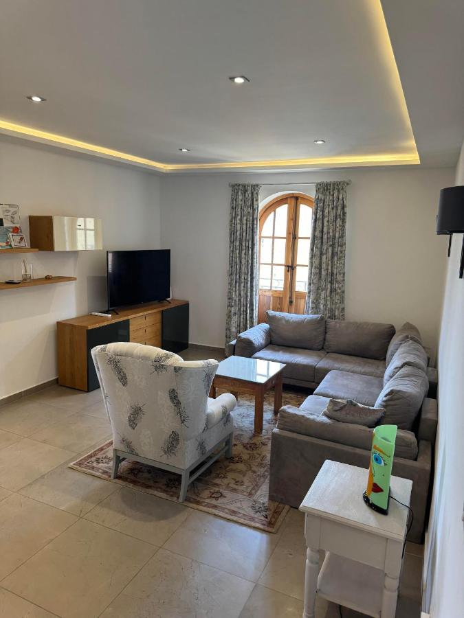 Lovely 3 bed - Apartment -Sliema 7 Lovely 3 bed - Apartment -Sliema 7