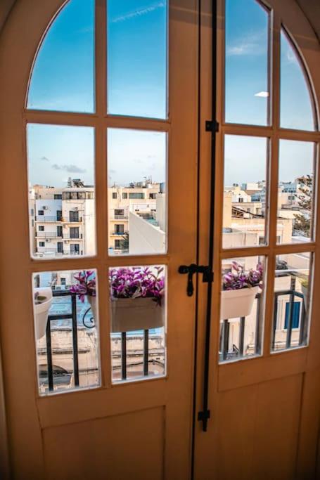 Lovely 3 bed - Apartment -Sliema 8 Lovely 3 bed - Apartment -Sliema 8