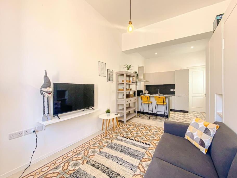 Entire Studio Apartment in Sliema 2A By Solea 6 Entire Studio Apartment in Sliema 2A By Solea 6