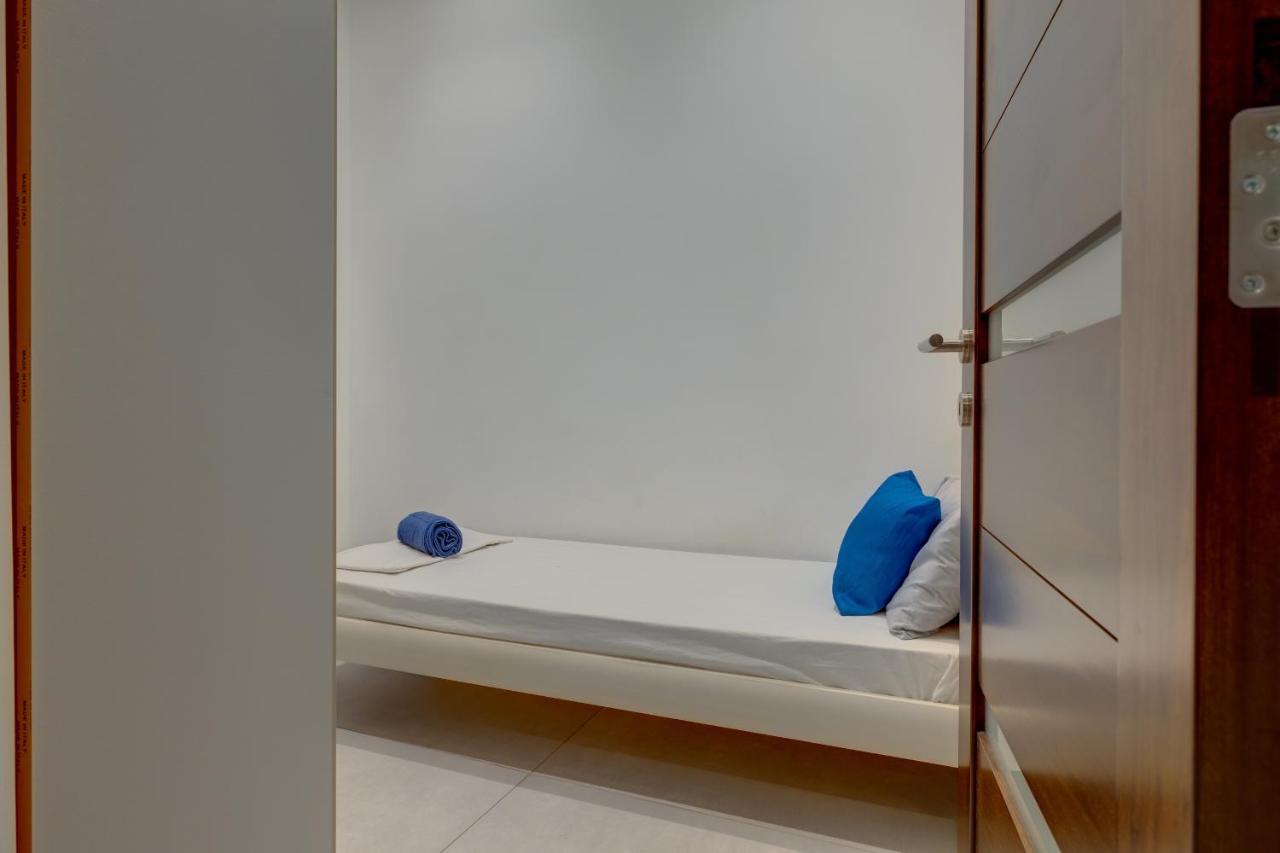 Seaview Apartment Top Location in Sliema 6 Seaview Apartment Top Location in Sliema 6