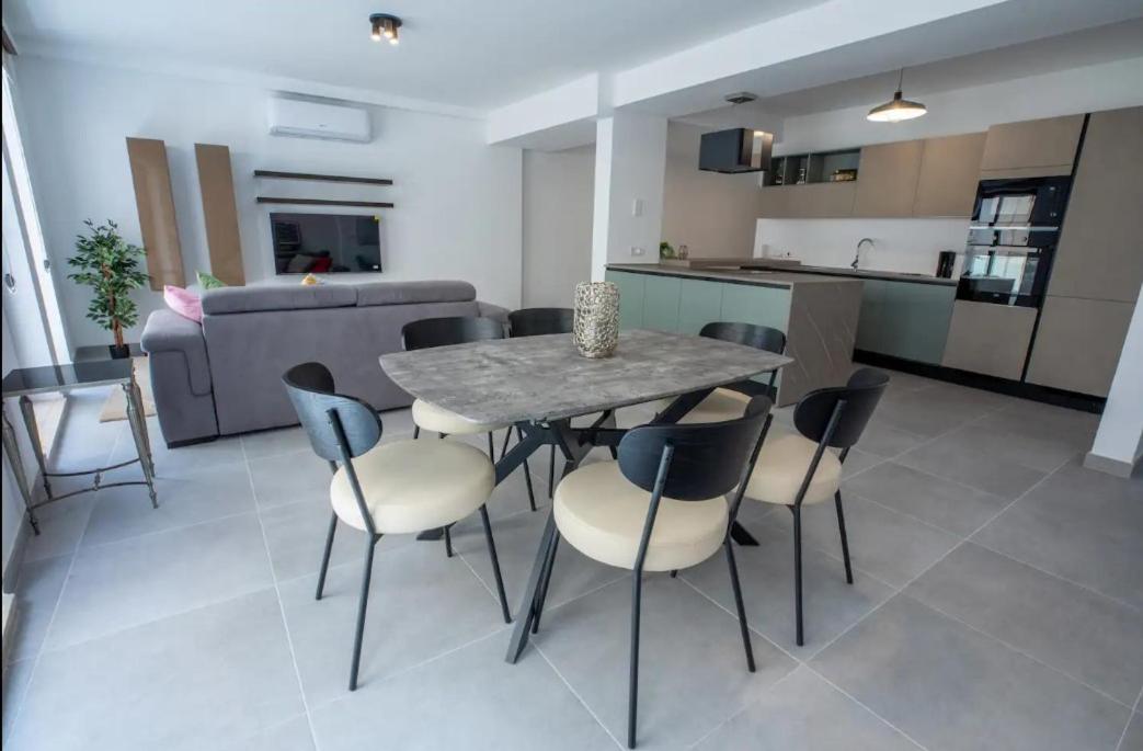 Modern Comfort in Sliema Location 9 Modern Comfort in Sliema Location 9