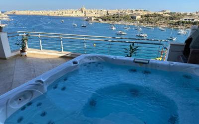 Magic Sea Views& Jacuzzi Holiday Apartment Sliema 6 Magic Sea Views& Jacuzzi Holiday Apartment Sliema 6
