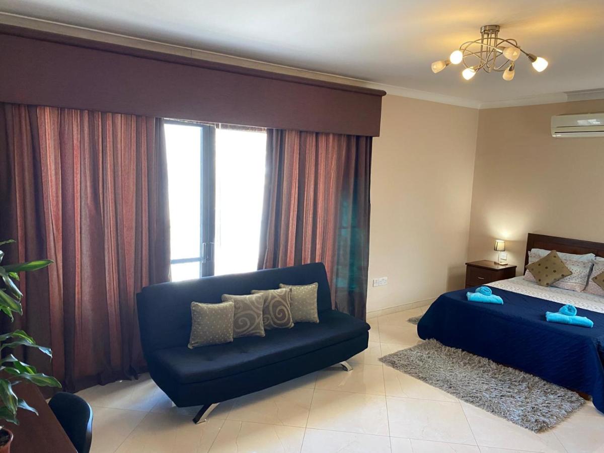 Magic Sea Views& Jacuzzi Holiday Apartment Sliema 3 Magic Sea Views& Jacuzzi Holiday Apartment Sliema 3