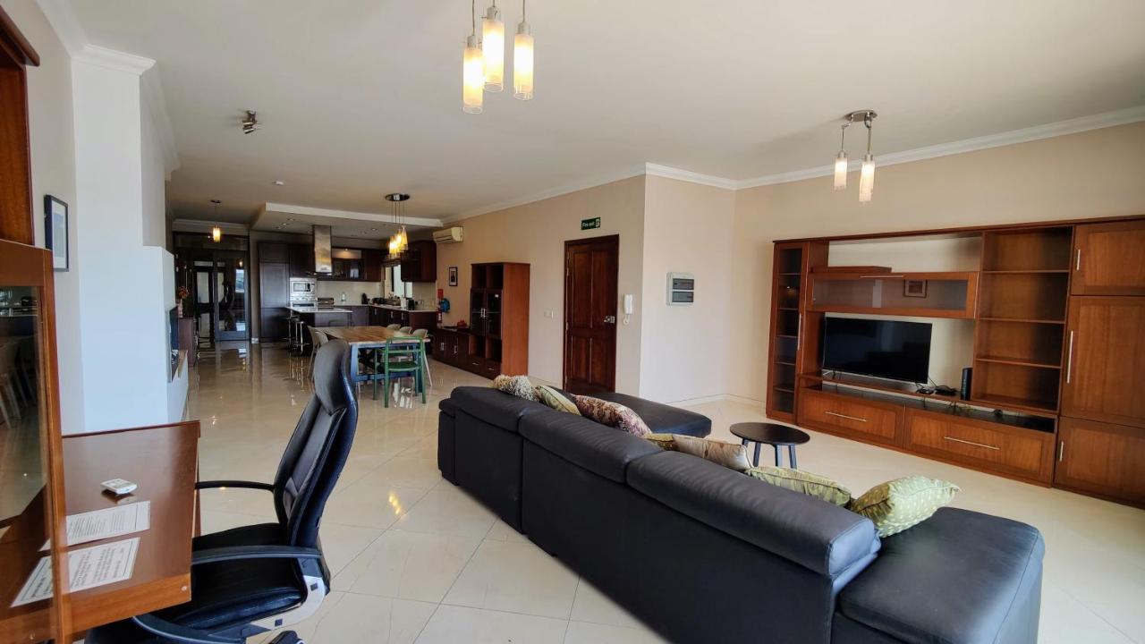 Magic Sea Views& Jacuzzi Holiday Apartment Sliema 9 Magic Sea Views& Jacuzzi Holiday Apartment Sliema 9