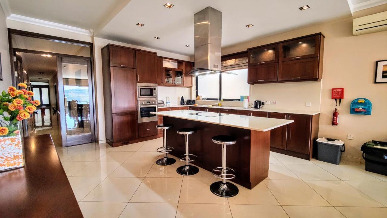 Magic Sea Views& Jacuzzi Holiday Apartment Sliema 7 Magic Sea Views& Jacuzzi Holiday Apartment Sliema 7