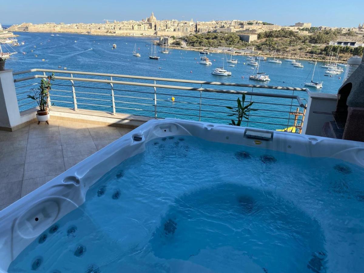 Magic Sea Views& Jacuzzi Holiday Apartment Sliema 6 Magic Sea Views& Jacuzzi Holiday Apartment Sliema 6