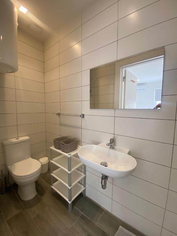 Spectacular Distant Seaview Apt 9 Spectacular Distant Seaview Apt 9