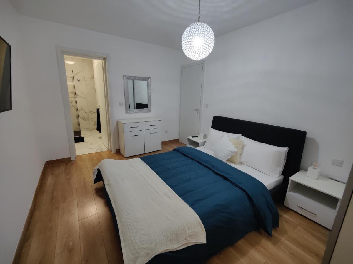Central Modern Sliema Apartment 8 Central Modern Sliema Apartment 8
