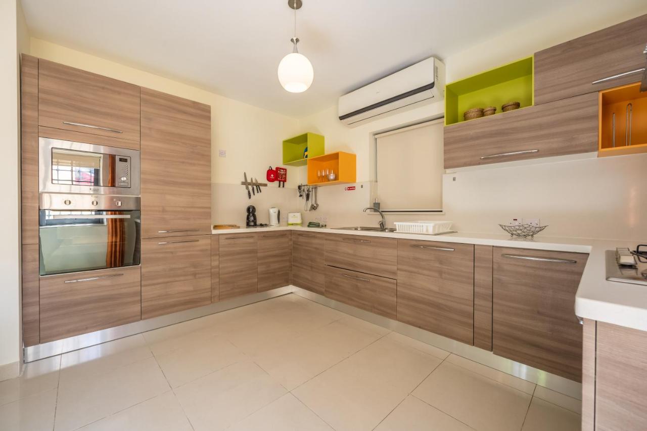 New beach walk apartment in Sliema 3 New beach walk apartment in Sliema 3