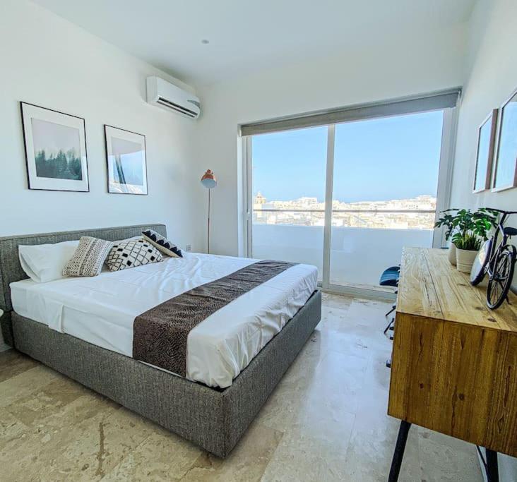 Valletta Vista Penthouse by Solea holiday homes 7 Valletta Vista Penthouse by Solea holiday homes 7