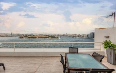 49/3 Seafront Duplex Penthouse in Valletta 3 49/3 Seafront Duplex Penthouse in Valletta 3
