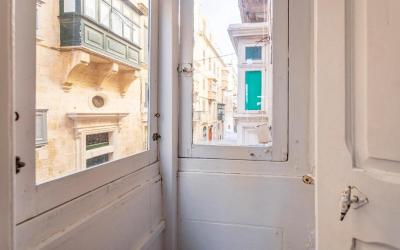 Superbly Located Cosy 2-Bedroom Apartment Valletta 4 Superbly Located Cosy 2-Bedroom Apartment Valletta 4
