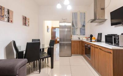 Superbly Located Cosy 2-Bedroom Apartment Valletta 5 Superbly Located Cosy 2-Bedroom Apartment Valletta 5