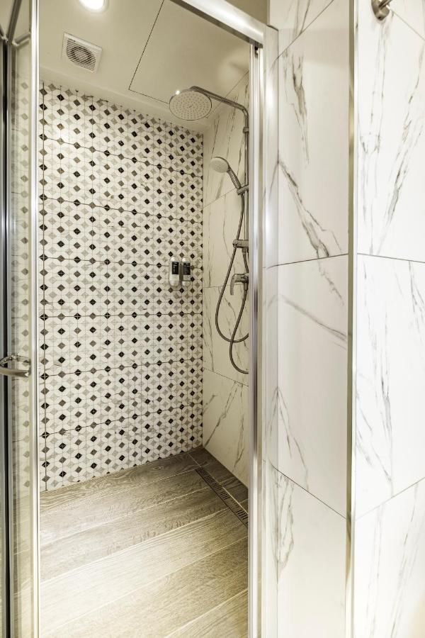 Jean de Valette Boutique Living 8 Jean de Valette Boutique Living 8