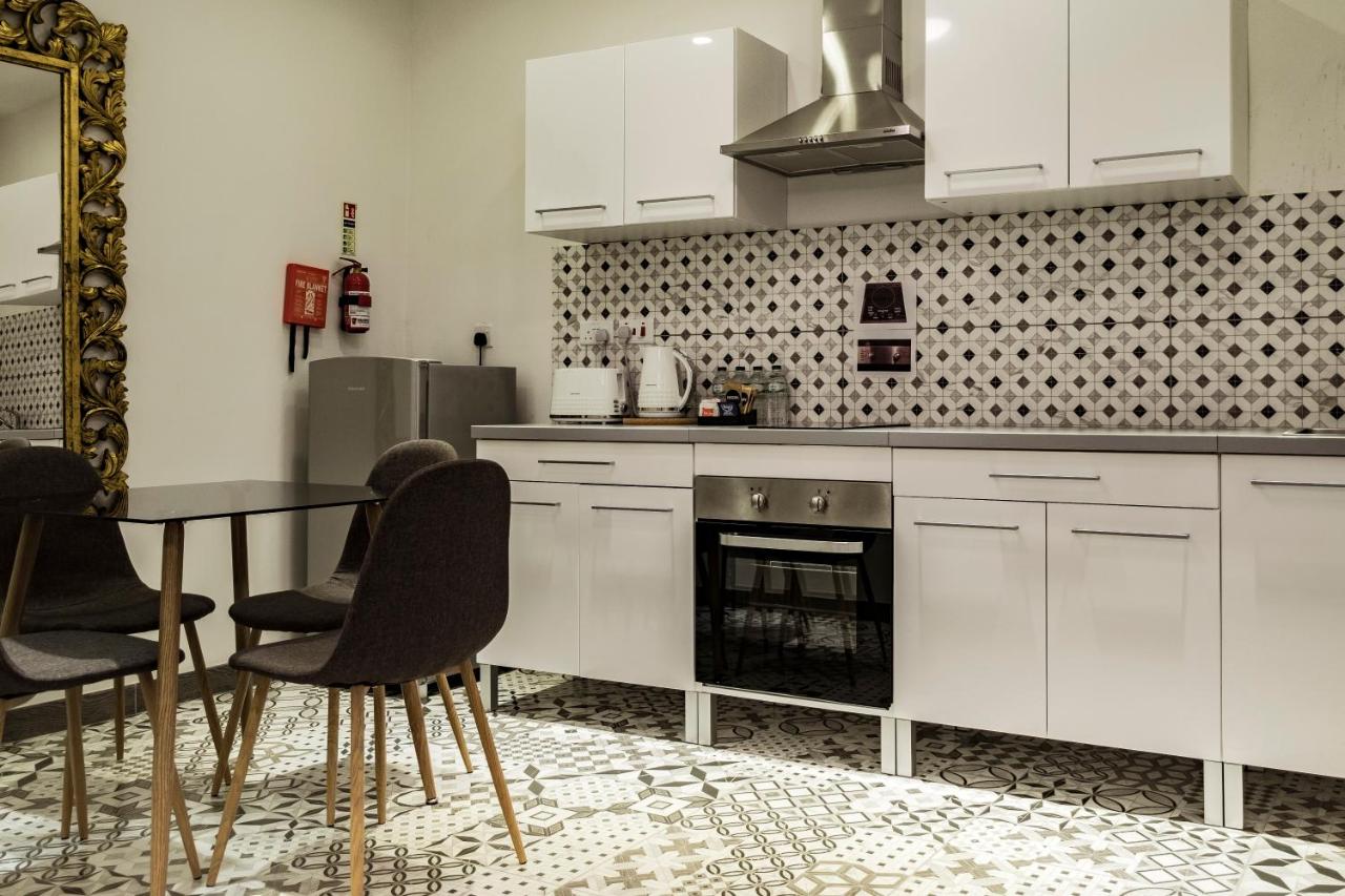 Jean de Valette Boutique Living 6 Jean de Valette Boutique Living 6