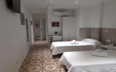 Hostal Nova Barcelona 7 Hostal Nova Barcelona 7