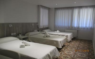 Hostal Nova Barcelona 4 Hostal Nova Barcelona 4