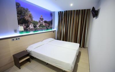 Hostal Las Flores Ramblas 5 Hostal Las Flores Ramblas 5