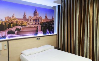 Hostal Las Flores Ramblas 4 Hostal Las Flores Ramblas 4