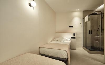 Ella Hostel Ramblas 7 Ella Hostel Ramblas 7