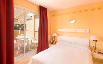 Aparthotel Bertrán 9 Aparthotel Bertrán 9