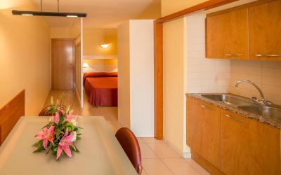 Aparthotel Bertrán 4 Aparthotel Bertrán 4