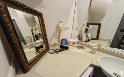 City Center Studio 6 City Center Studio 6
