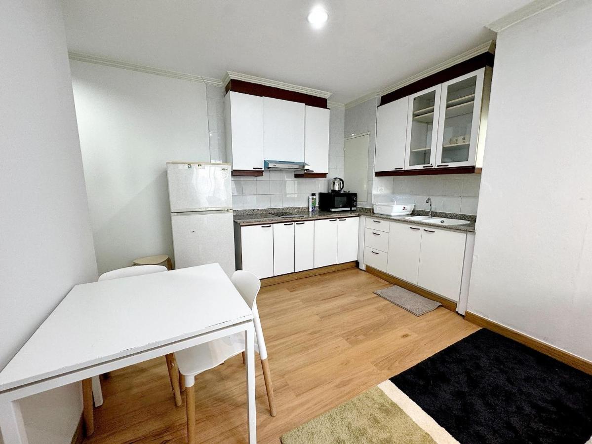 Grand Diamond Condominium 4 Grand Diamond Condominium 4