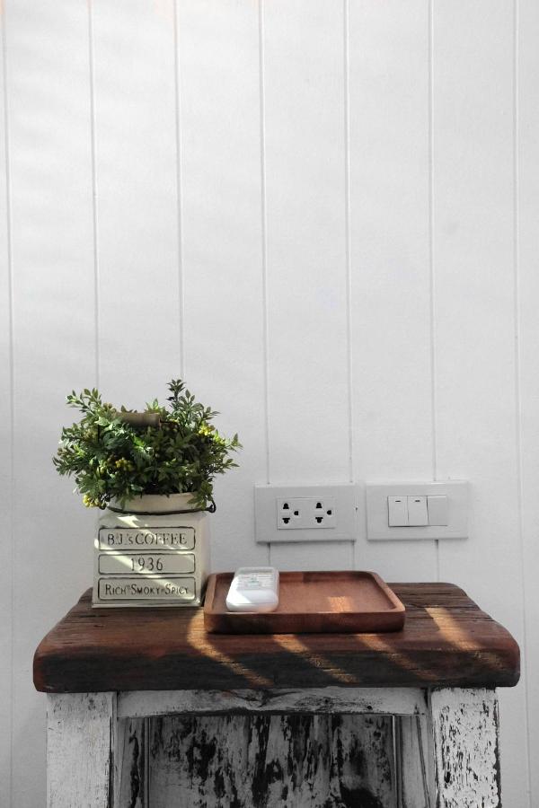 Hide and Seek Boutique Hometel 6 Hide and Seek Boutique Hometel 6