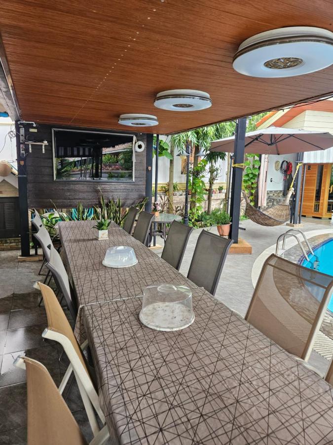 Separate house with swimming pool 8 Separate house with swimming pool 8