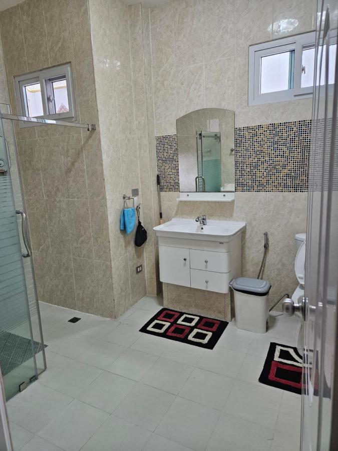 Separate house with swimming pool 9 Separate house with swimming pool 9